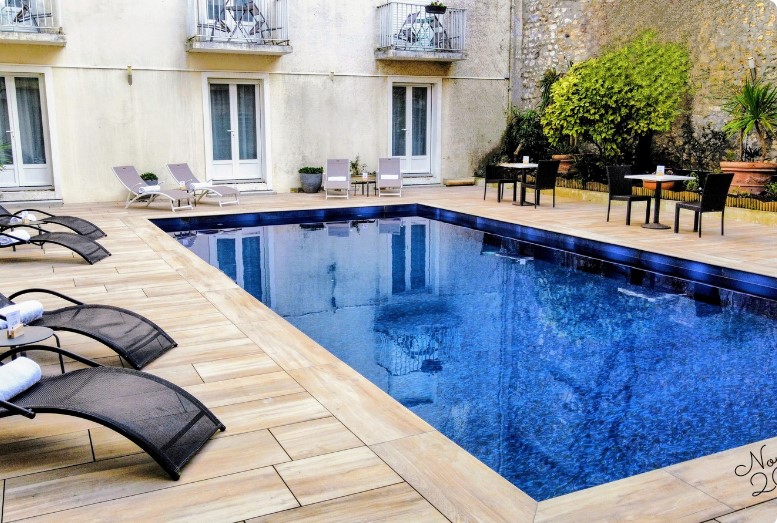 yachtman cycling hotel